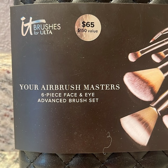 IT Brushes from Ulta - Picture 2 of 5